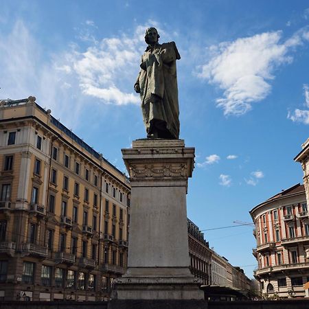 Suite Meravigli - Incredibile Posizione Duomo E Castello Mediolan Zewnętrze zdjęcie